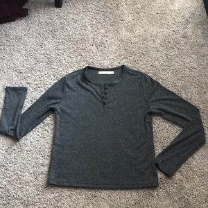 Grey long sleeve shirt